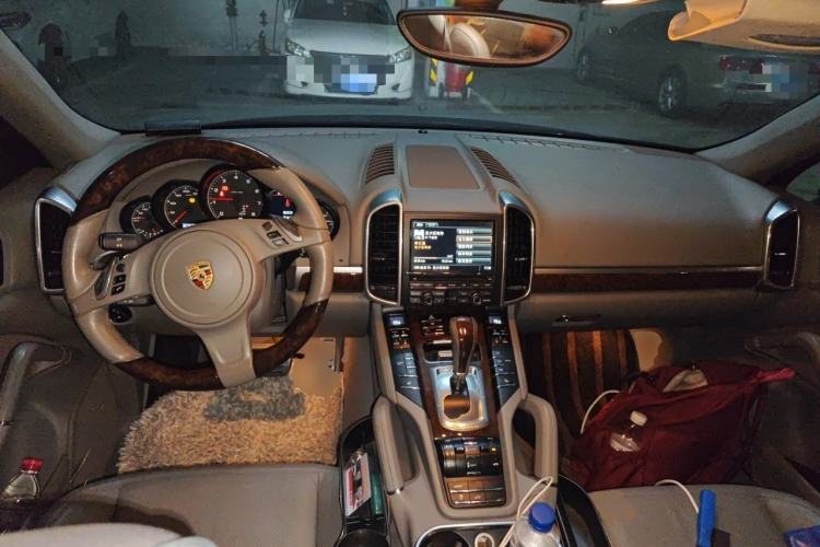 Used Porsche Cayenne 2011 Cayenne 3.0T Center Console
