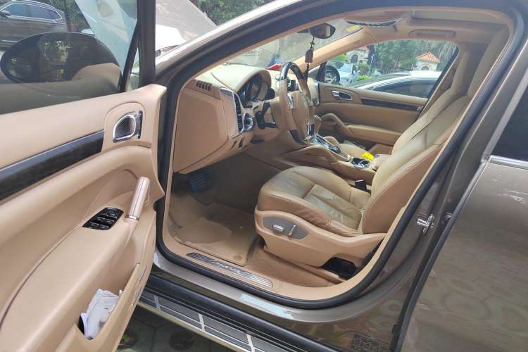 Used Porsche Cayenne 2011 Cayenne S Hybrid 3.0T Driver Seat