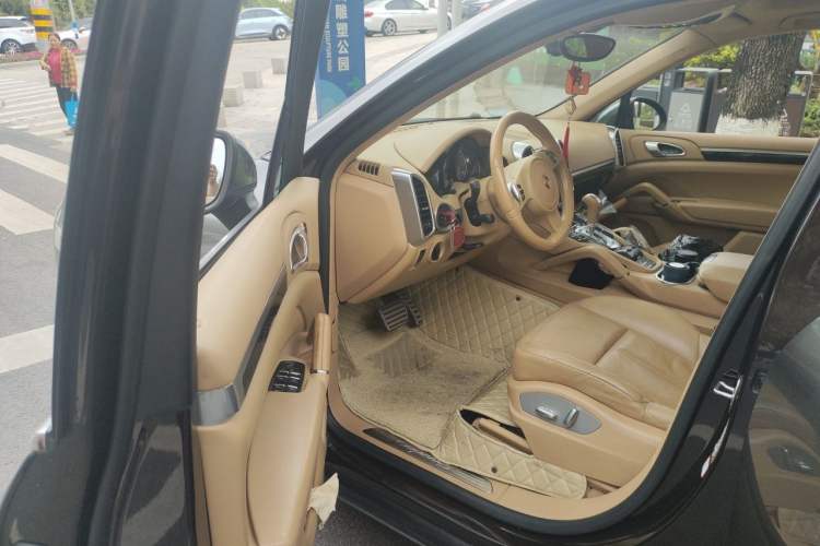 Used Porsche Cayenne 2011 Cayenne S 4.8L Driver Seat