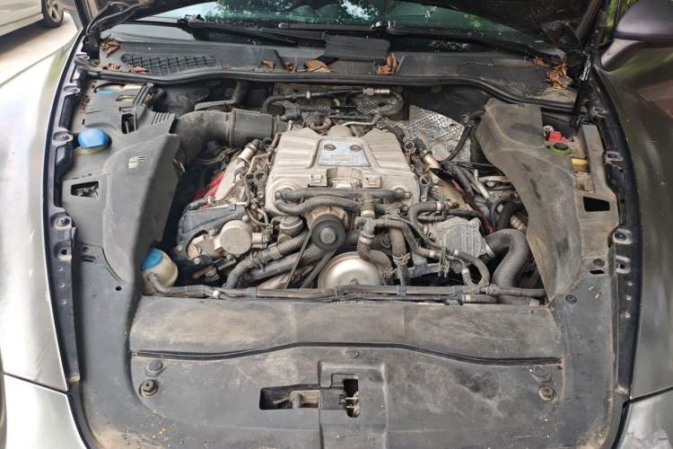 Used Porsche Cayenne 2011 Cayenne 3.0T Engine Bay