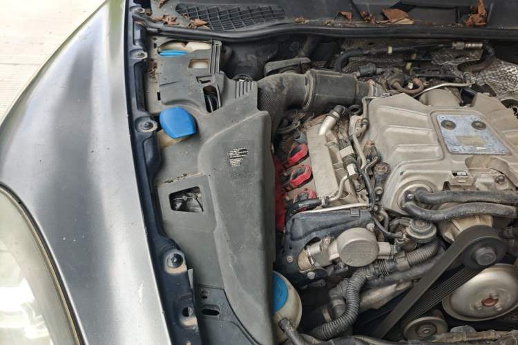 Used Porsche Cayenne 2011 Cayenne 3.0T Engine Bay Right