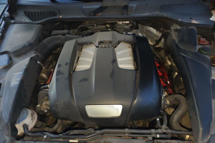 Used Porsche Cayenne 2011 Cayenne 3.0T Engine Bay