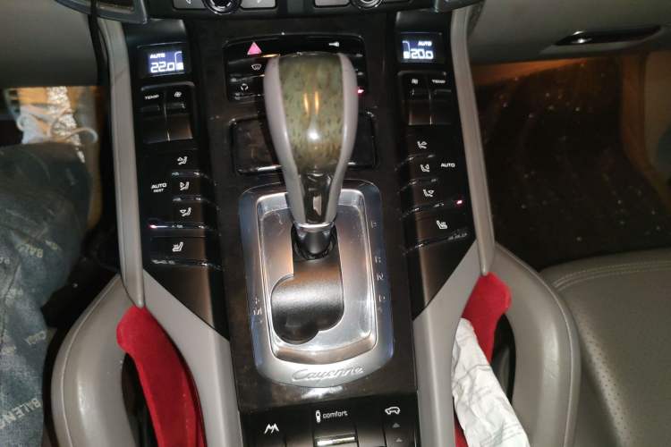 Used Porsche Cayenne 2011 Cayenne 3.0T Gear Lever