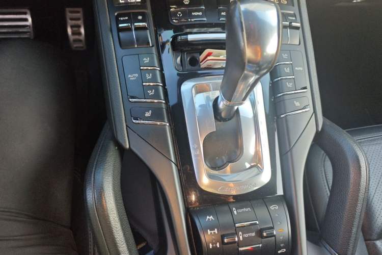 Used Porsche Cayenne 2011 Cayenne 3.0T Gear Lever