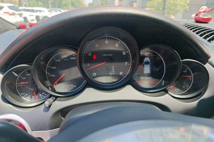 Used Porsche Cayenne 2011 Cayenne 3.0T Instrument Cluster