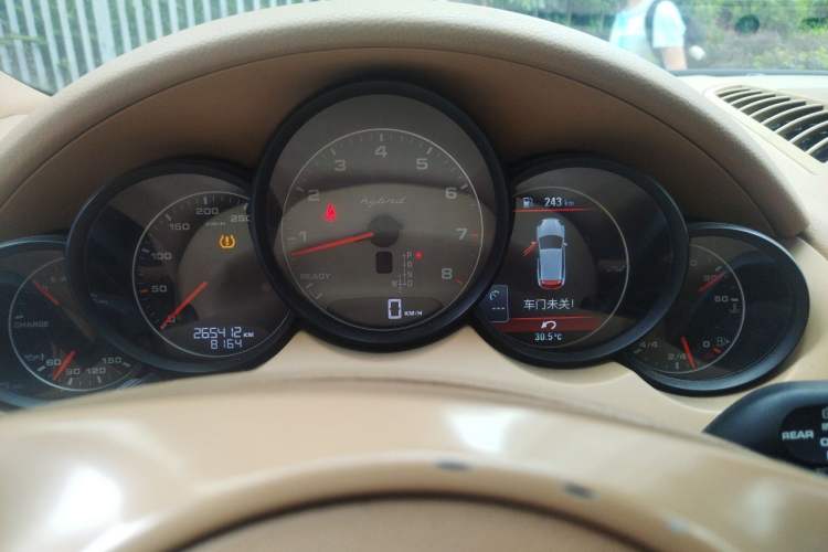 Used Porsche Cayenne 2011 Cayenne S Hybrid 3.0T Instrument Cluster