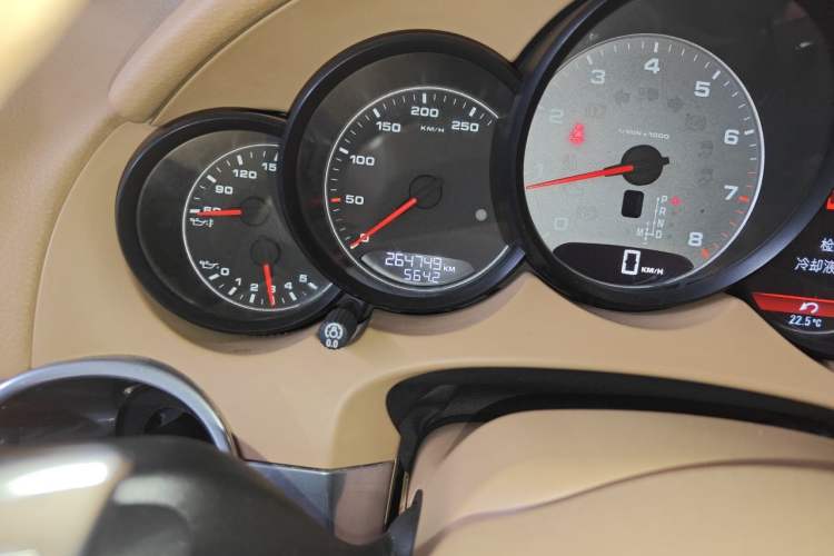 Used Porsche Cayenne 2011 Cayenne S 4.8L Odometer Close Up