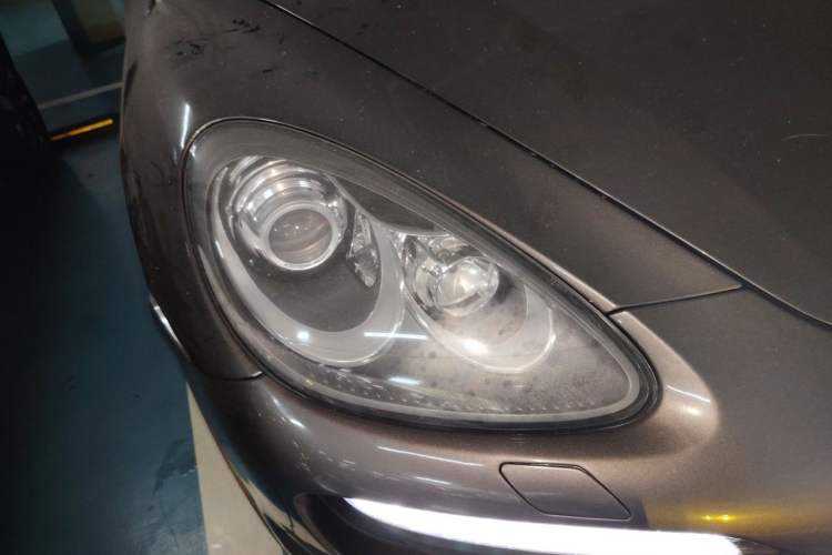 Used Porsche Cayenne 2011 Cayenne 3.0T Right Front Headlight
