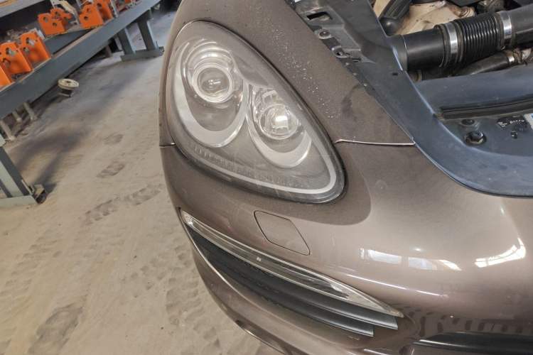 Used Porsche Cayenne 2011 Cayenne S 4.8L Right Front Headlight