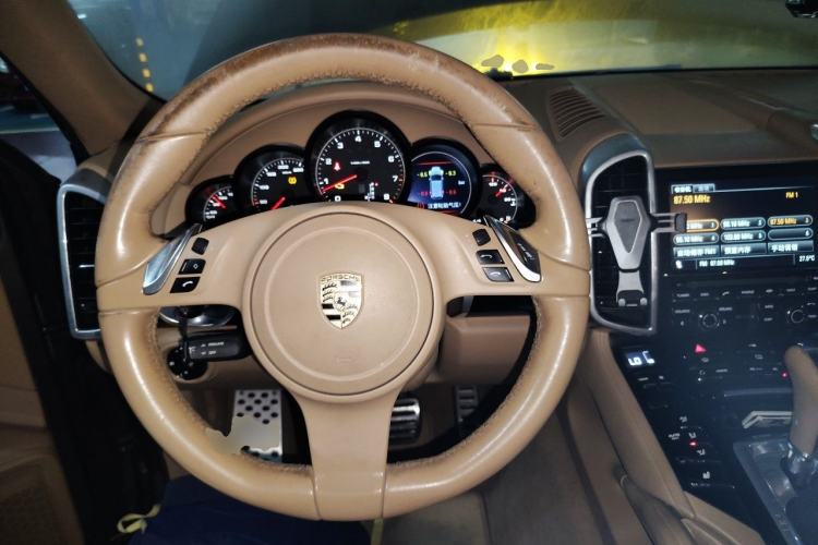Used Porsche Cayenne 2011 Cayenne 3.0T Steering Wheel