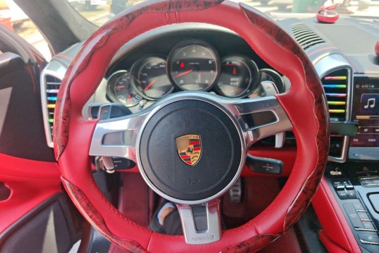 Used Porsche Cayenne 2011 Cayenne 3.0T Steering Wheel