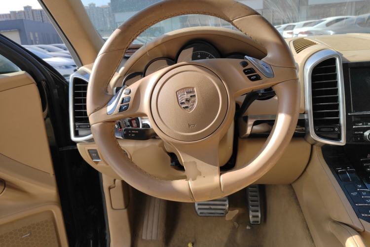 Used Porsche Cayenne 2011 Cayenne 3.0T Steering Wheel