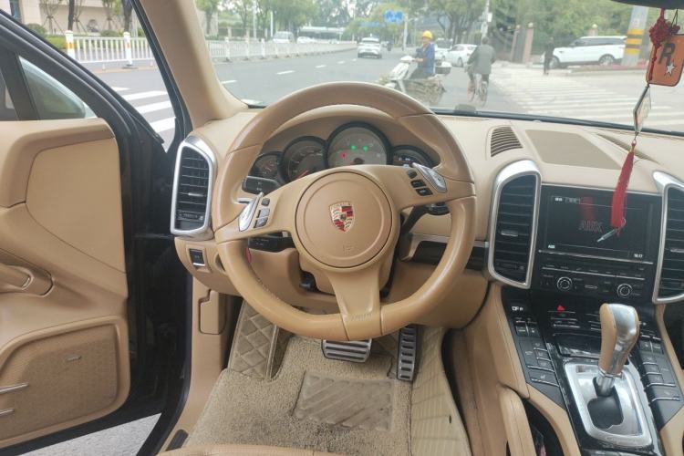 Used Porsche Cayenne 2011 Cayenne S 4.8L Steering Wheel