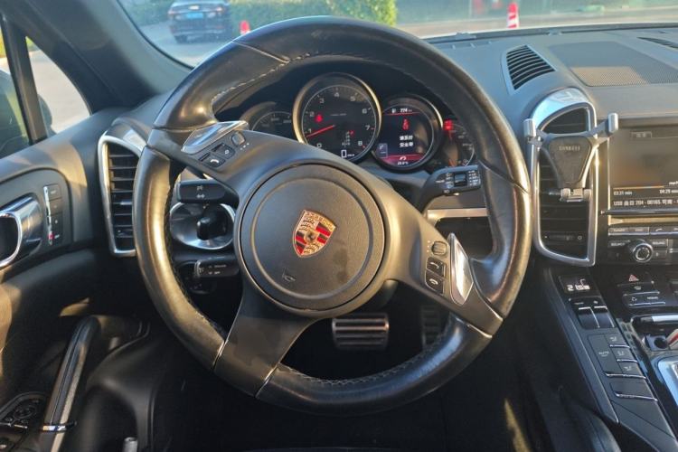 Used Porsche Cayenne 2011 Cayenne 3.0T Steering Wheel