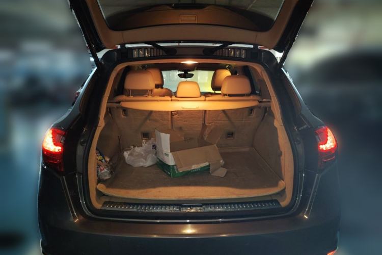 Used Porsche Cayenne 2011 Cayenne 3.0T Trunk