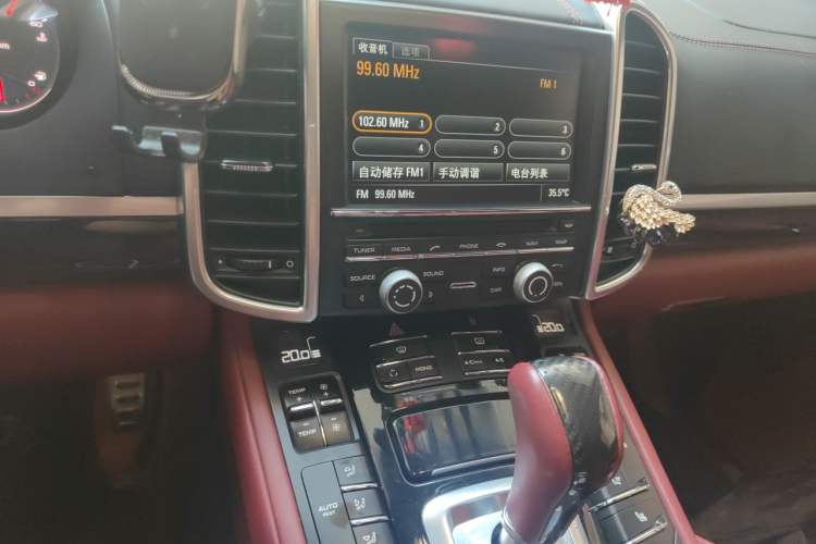 Used Porsche Cayenne 2011 Cayenne 3.0T Audio And AC Panel