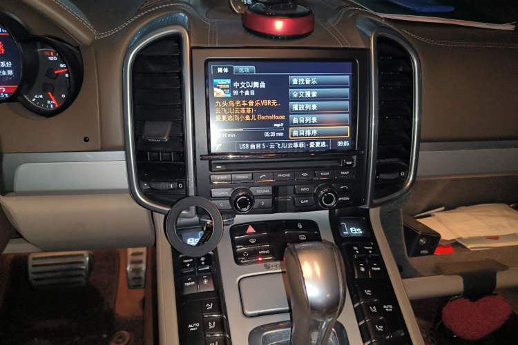Used Porsche Cayenne 2011 Cayenne Turbo 4.8T Audio And AC Panel