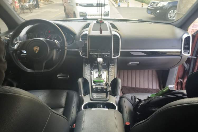 Used Porsche Cayenne 2011 Cayenne 3.0T Center Console