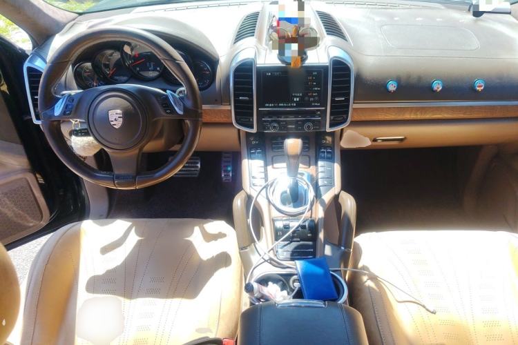 Used Porsche Cayenne 2011 Cayenne 3.0T Center Console
