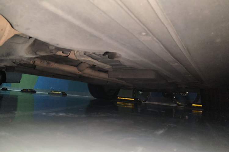 Used Porsche Cayenne 2011 Cayenne Turbo 4.8T Chassis Front Left