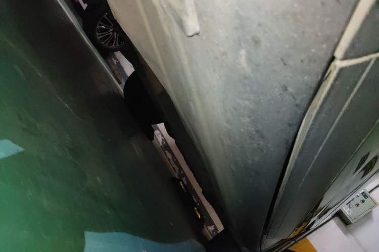 Used Porsche Cayenne 2011 Cayenne Turbo 4.8T Chassis Front Left