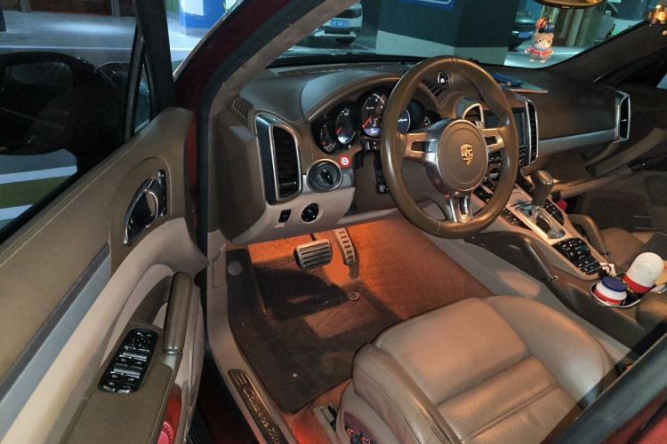 Used Porsche Cayenne 2011 Cayenne Turbo 4.8T Driver Seat