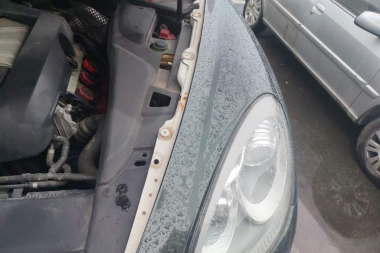 Used Porsche Cayenne 2011 Cayenne 3.0T Engine Bay Left