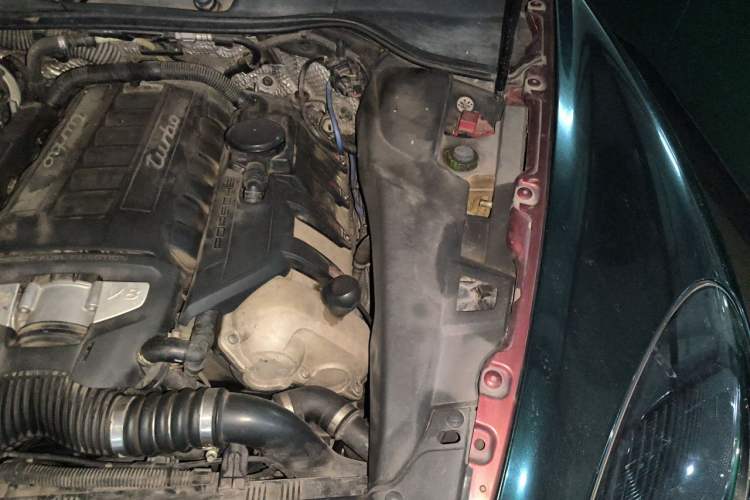 Used Porsche Cayenne 2011 Cayenne Turbo 4.8T Engine Bay Left