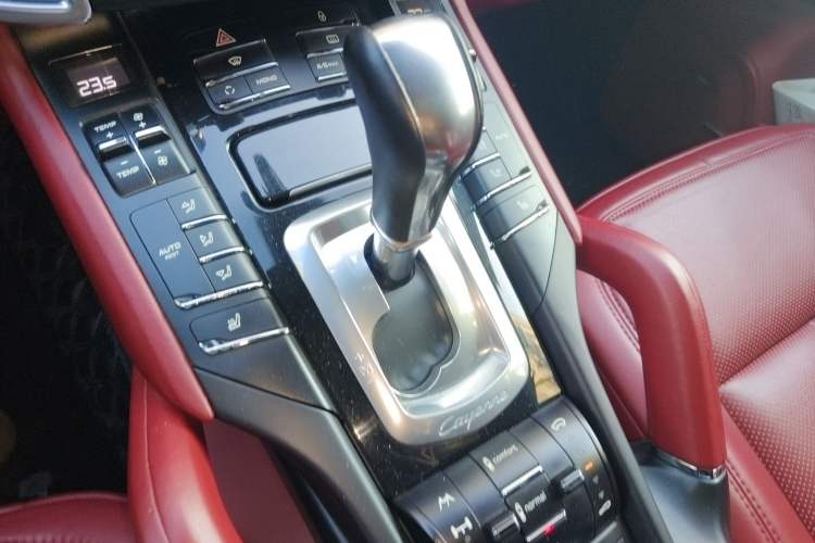 Used Porsche Cayenne 2011 Cayenne 3.0T Gear Lever