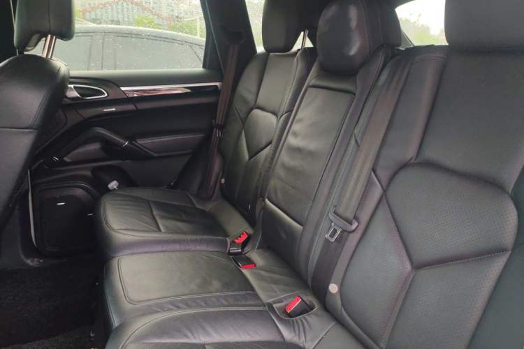Used Porsche Cayenne 2011 Cayenne 3.0T Left Rear Seat