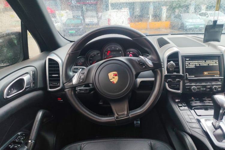 Used Porsche Cayenne 2011 Cayenne 3.0T Steering Wheel