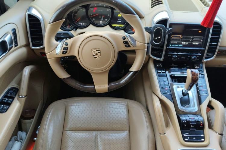 Used Porsche Cayenne 2011 Cayenne 3.0T Steering Wheel