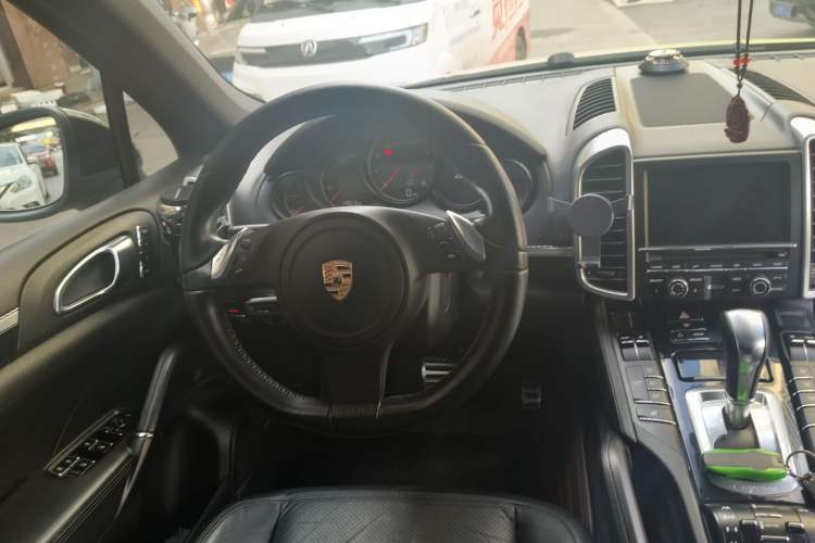 Used Porsche Cayenne 2011 Cayenne 3.0T Steering Wheel