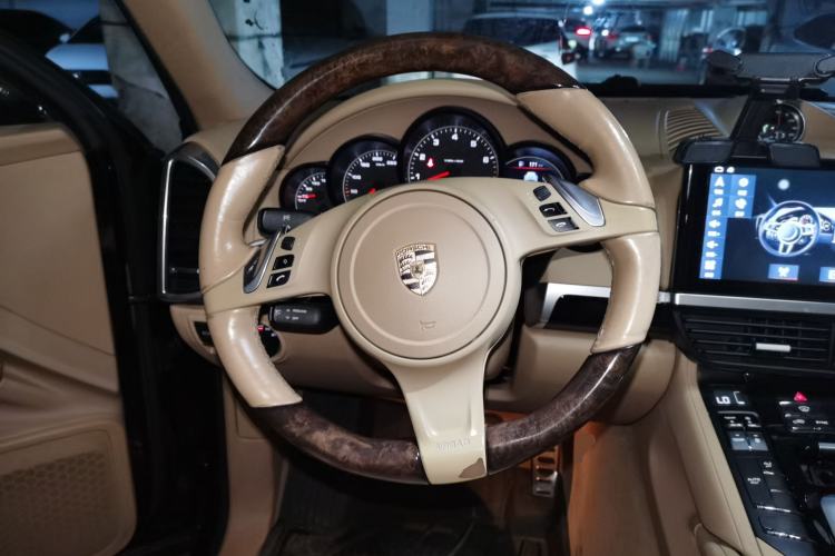 Used Porsche Cayenne 2011 Cayenne 3.0T Steering Wheel