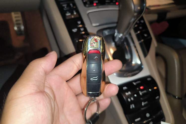 Used Porsche Cayenne 2011 Cayenne Turbo 4.8T Vehicle Key