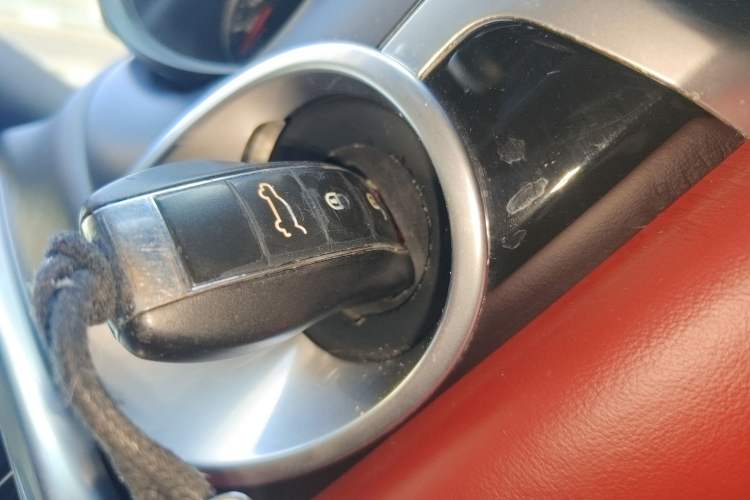 Used Porsche Cayenne 2011 Cayenne 3.0T Vehicle Key