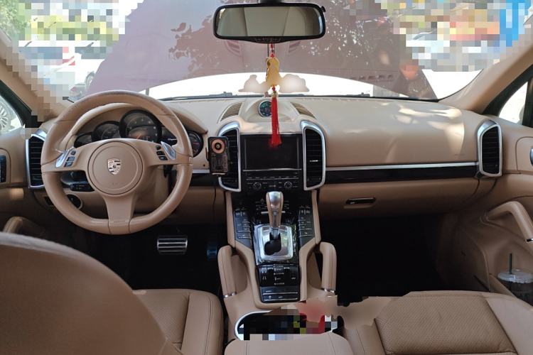 Used Porsche Cayenne 2011 Cayenne 3.0T Center Console