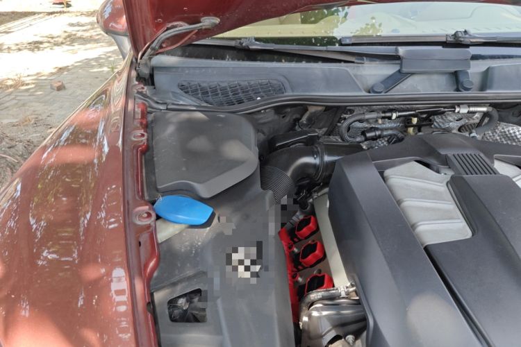 Used Porsche Cayenne 2011 Cayenne 3.0T Engine Bay Right
