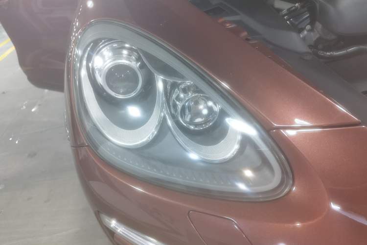 Used Porsche Cayenne 2011 Cayenne 3.0T Right Front Headlight