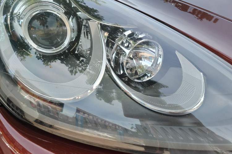 Used Porsche Cayenne 2011 Cayenne 3.0T Right Front Headlight