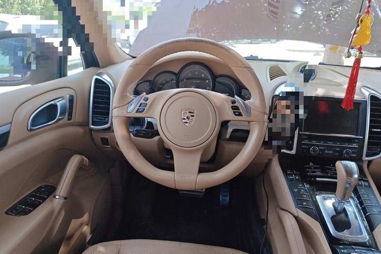 Used Porsche Cayenne 2011 Cayenne 3.0T Steering Wheel