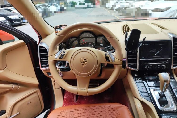 Used Porsche Cayenne 2011 Cayenne 3.0T Steering Wheel