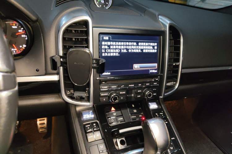 Used Porsche Cayenne 2011 Cayenne 3.0T Audio And AC Panel