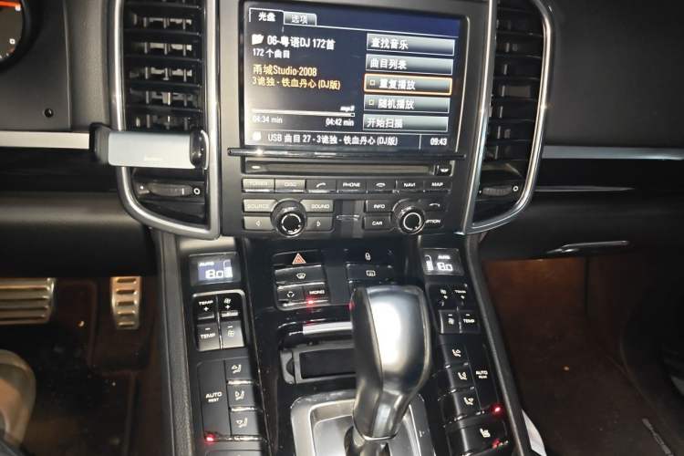 Used Porsche Cayenne 2011 Cayenne 3.0T Audio And AC Panel