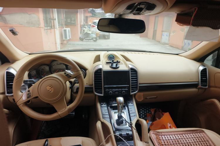 Used Porsche Cayenne 2011 Cayenne 3.0T Center Console