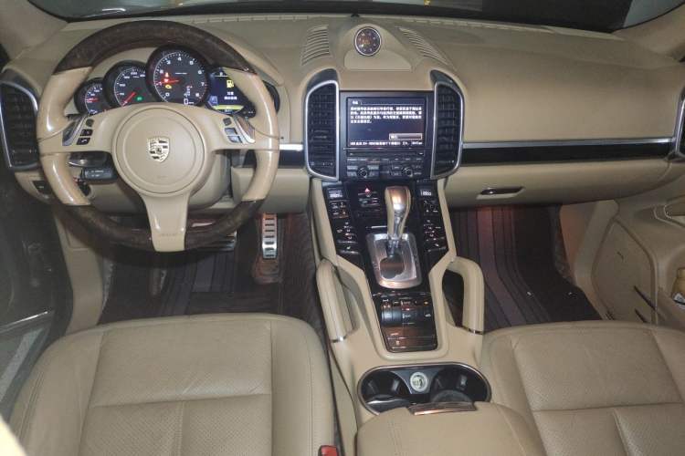 Used Porsche Cayenne 2011 Cayenne 3.0T Center Console