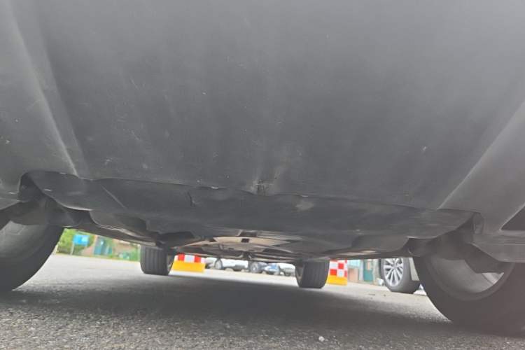 Used Porsche Cayenne  Chassis Front