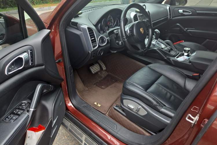 Used Porsche Cayenne  Driver Seat