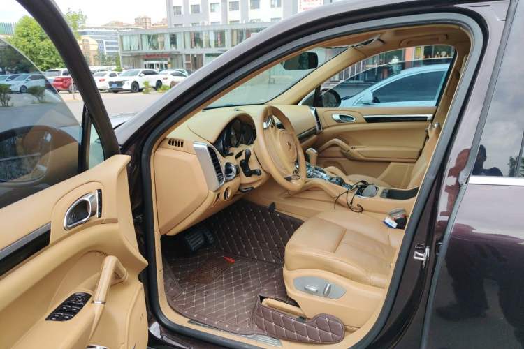 Used Porsche Cayenne 2011 Cayenne S 4.8L Driver Seat
