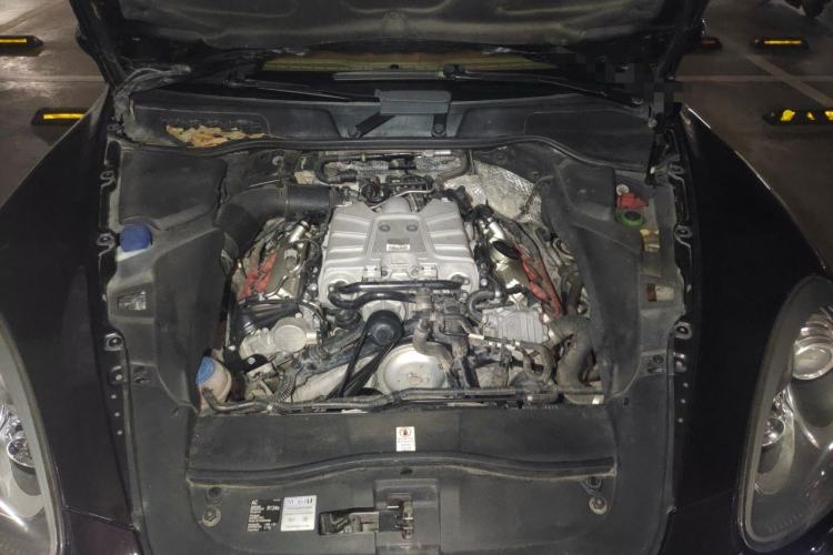 Used Porsche Cayenne 2011 Cayenne 3.0T Engine Bay